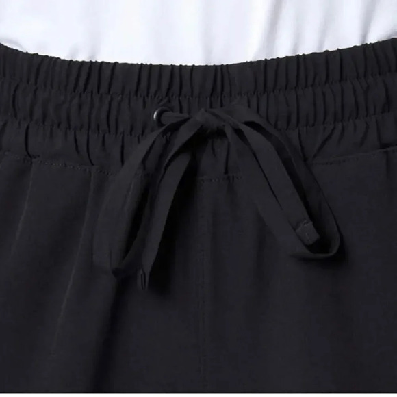 Mondetta Ladies Active Walking Shorts NWT Small - Picture 3 of 7